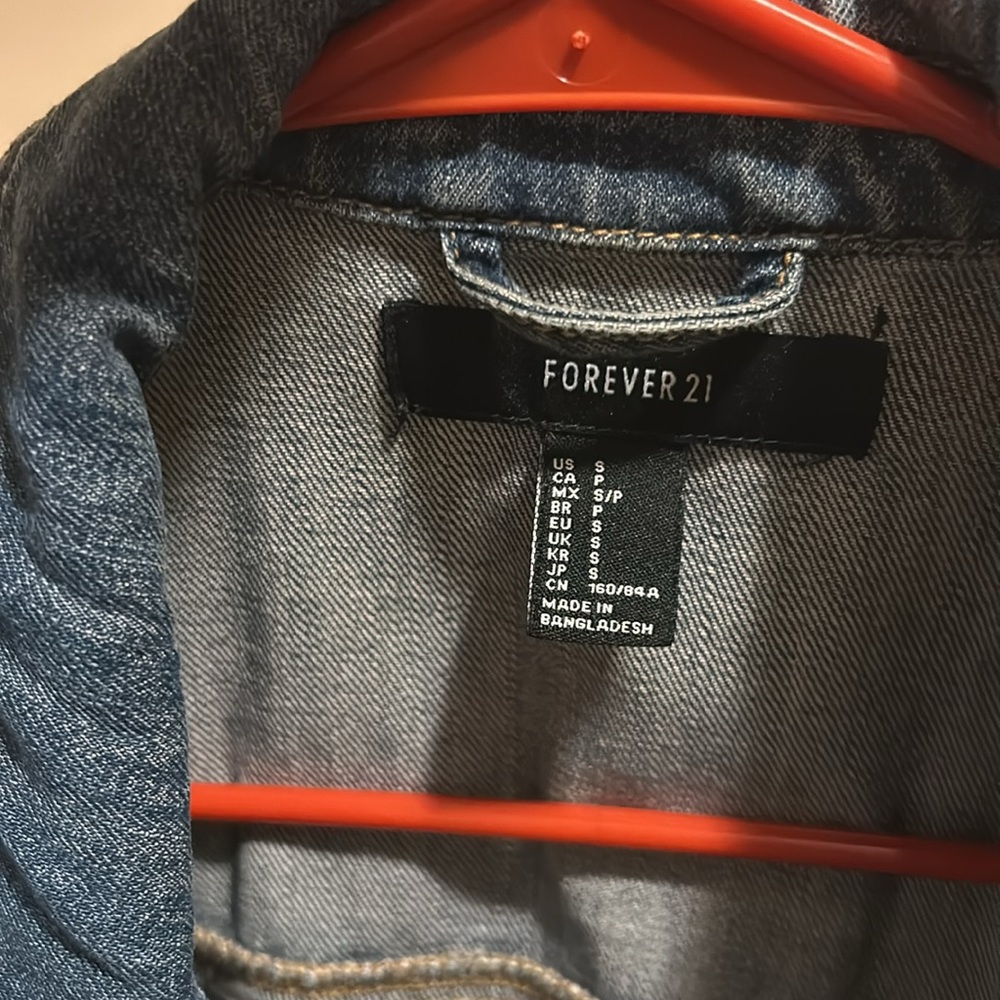 Jean jacket - Picture 2 of 3